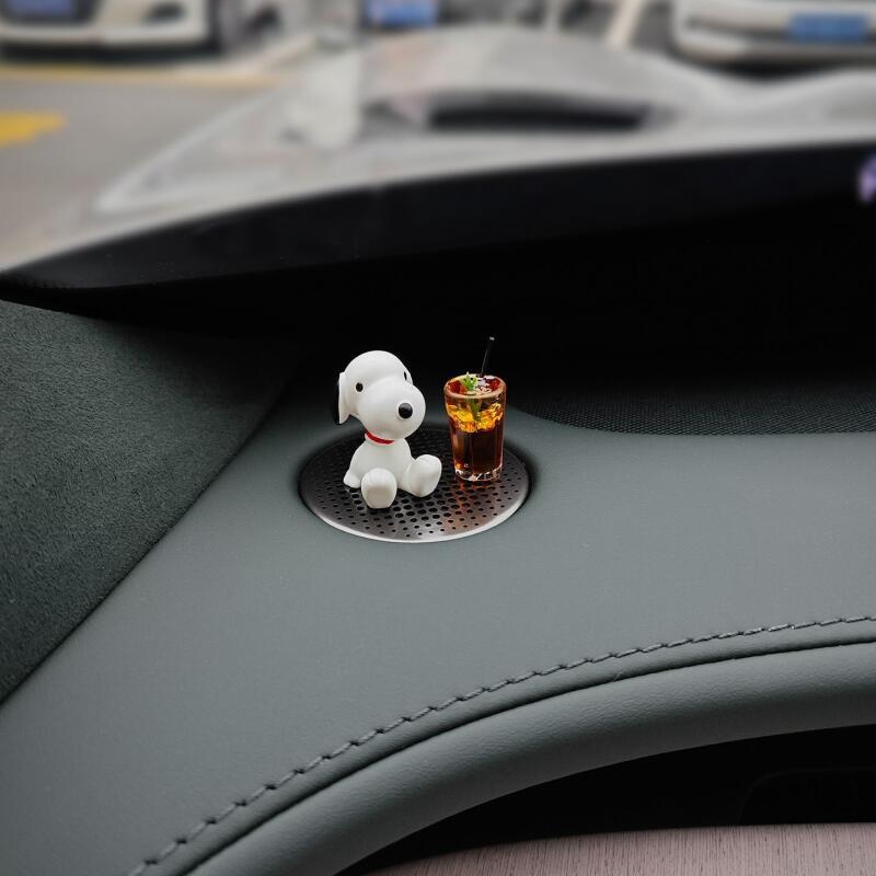 Car Accessories Girly - 2026 New Snoopy Car Screen Decoration