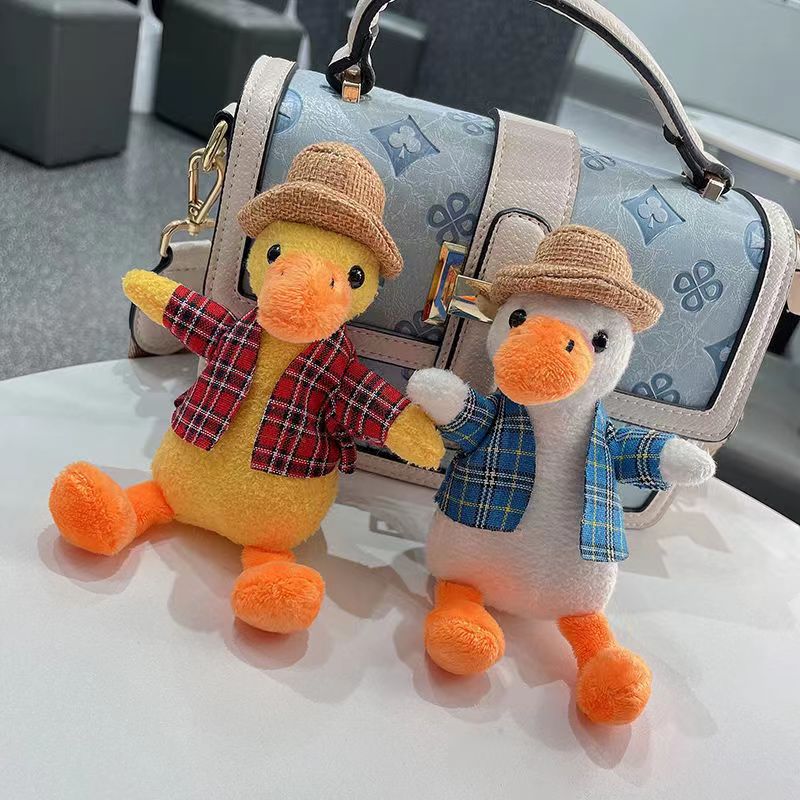 15cm Cute Duck Plush Keychain  - Car Accessories Girly recension och pris