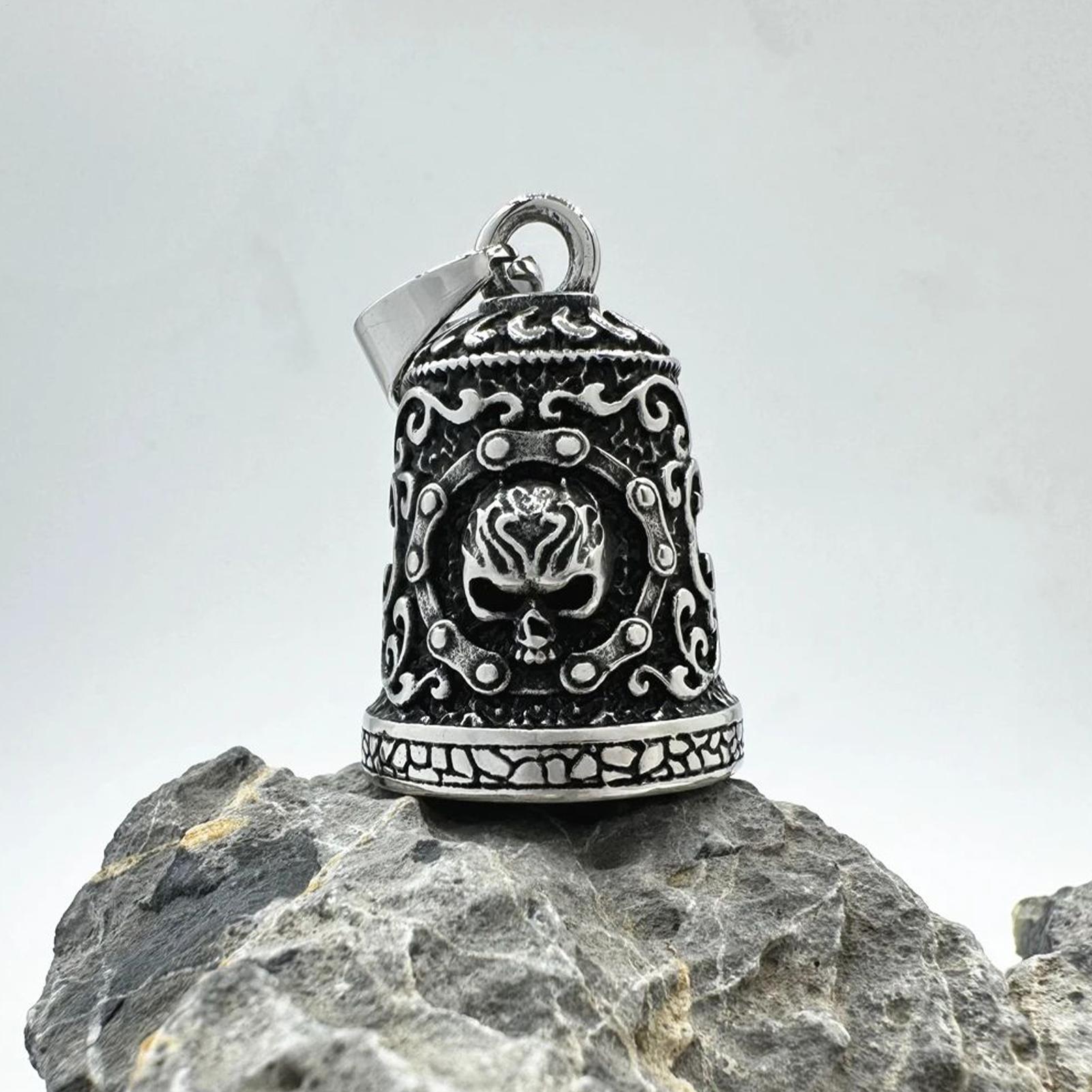 Skull Bell Charm Motorcycle Be - Car Accessories Gifts For Men recension och pris